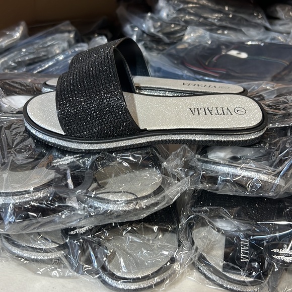 Glitter Slides Women’s Spa Sandals Black & Silver Multiple Sizes Available - Picture 6 of 7